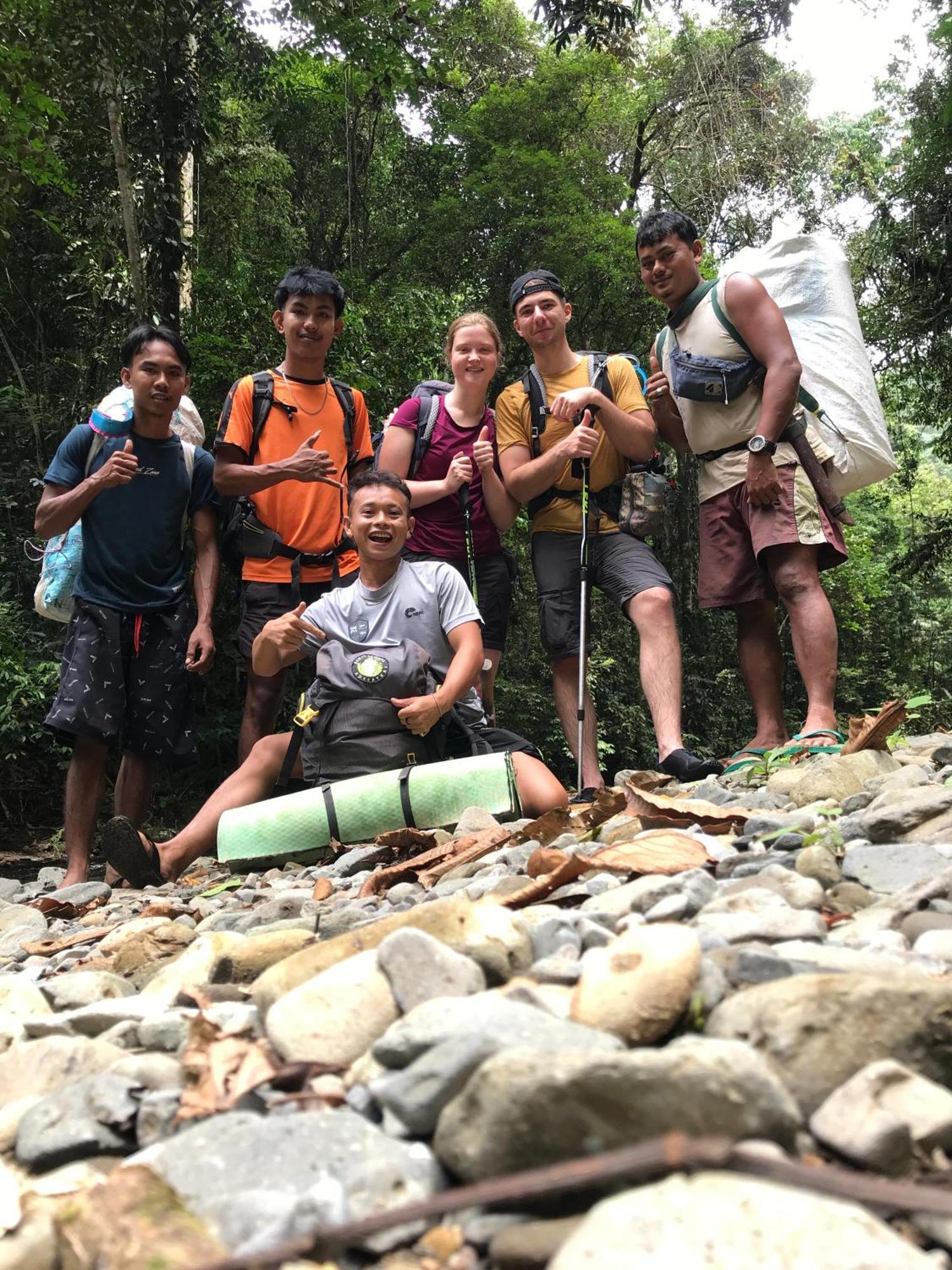 Gino'S Place - Guest House & Jungle Trekking Bukit Lawang Exterior foto