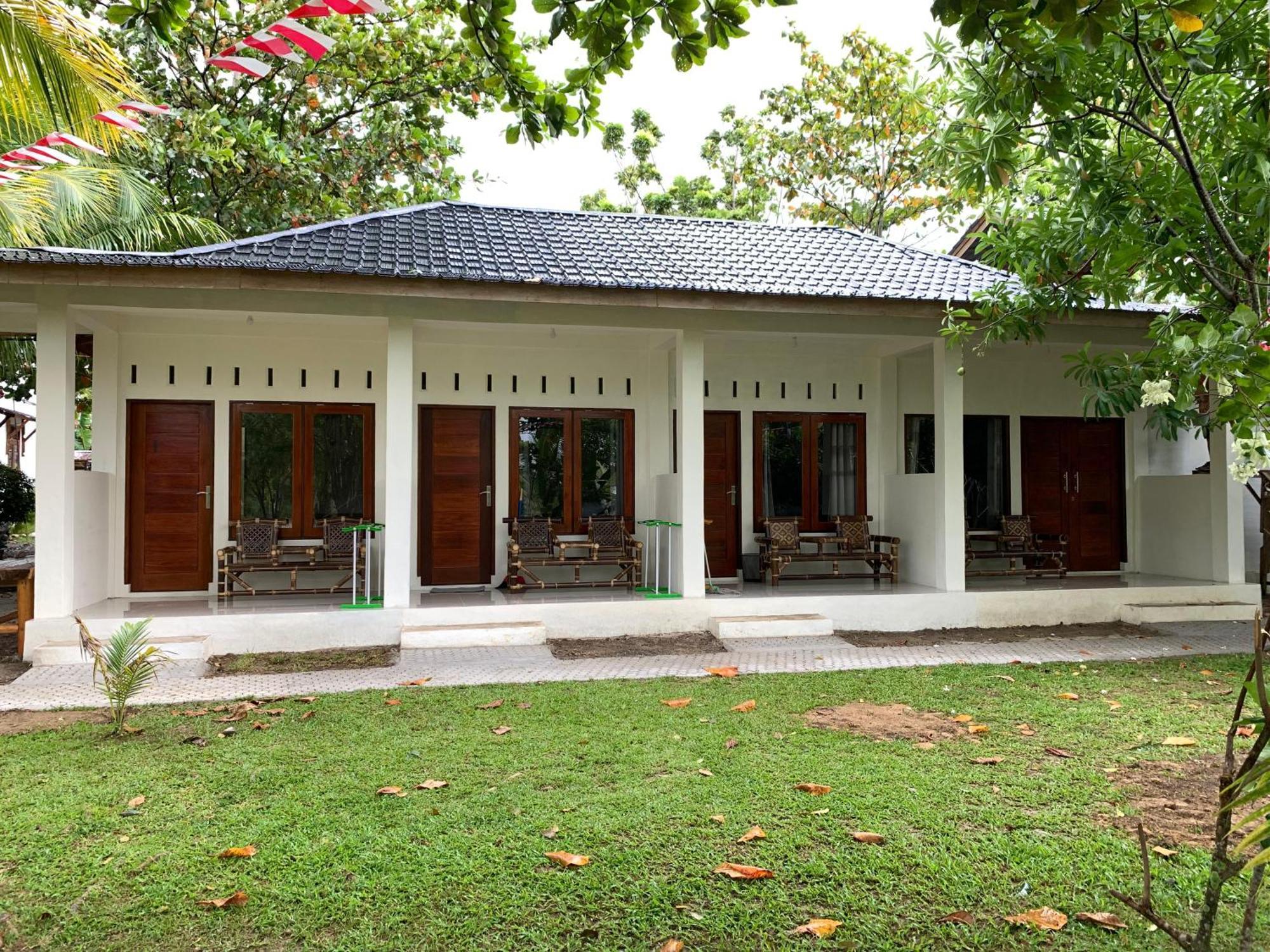 Gino'S Place - Guest House & Jungle Trekking Bukit Lawang Exterior foto
